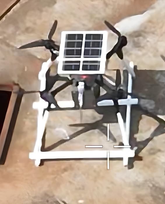 "Waiting drone" with a solar panel