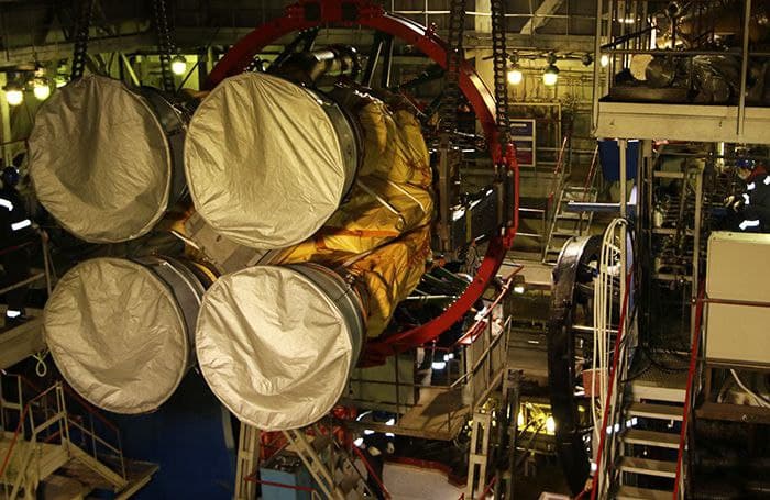 В качестве компонентов для топлива в РД-171МВ служат керосин и кислород, а его тяга составляет 800 тонн.