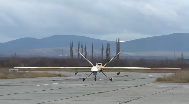 «Орланы» работают круглосуточно и отличаются особой эффективностью. Взлетная масса достигает 18 кг, вес полезной нагрузки - 3 кг