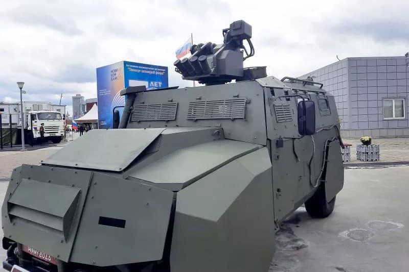 Впервые бронированный «Тигр-М» в духе «Безумного Макса» был показан на «Армии-2023».