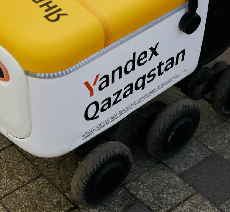 Робот-доставщик Yandex Qazaqstan