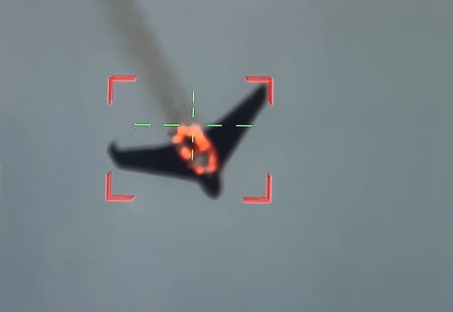 First footage of the latest air defense laser system