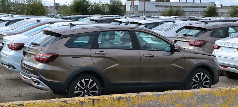  Lada Vesta Life
