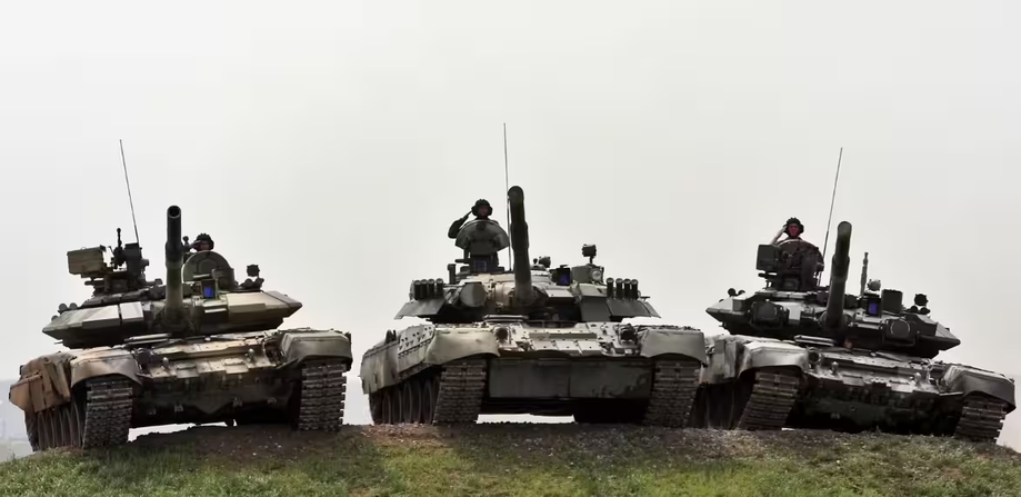 Т-90С, Т-80У и Т-90А