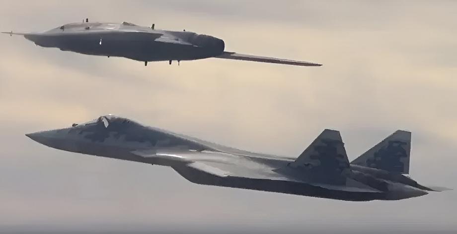 Su-57 and S-70 "Okhotnik" UAV