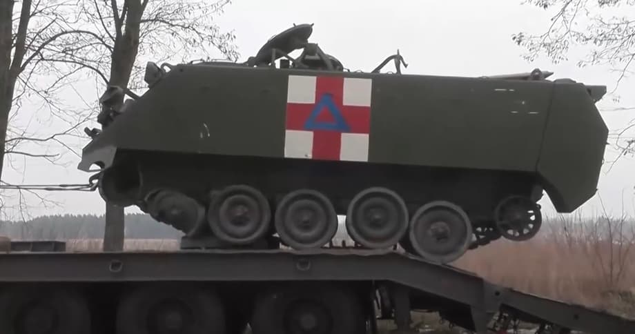 М113