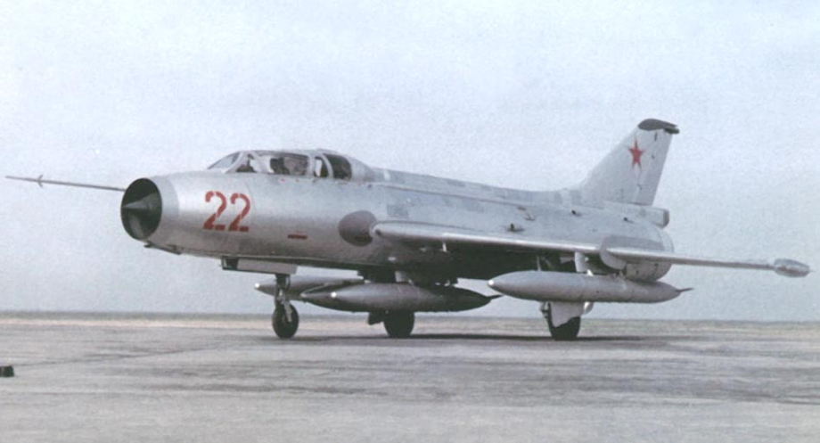 Su-7U de entrenamiento y combate