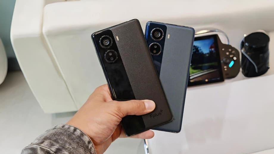 Fplus "Alcor" and "Mitsar" Smartphones