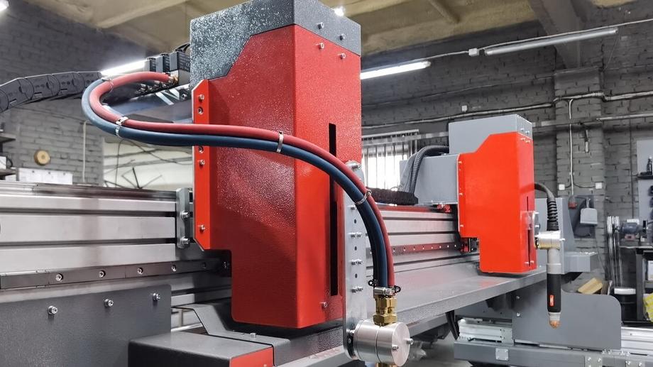 ULTRAFLAME SBR-2060 metal plasma cutting machine