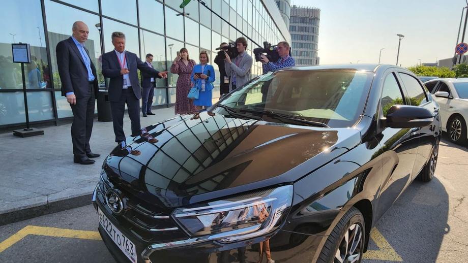 LADA Aura<br>