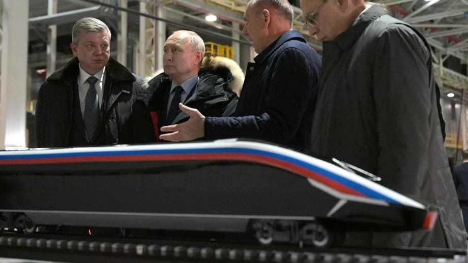Model of a train for HSR