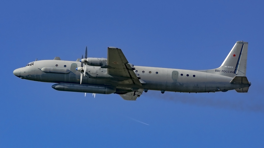 Il-20M