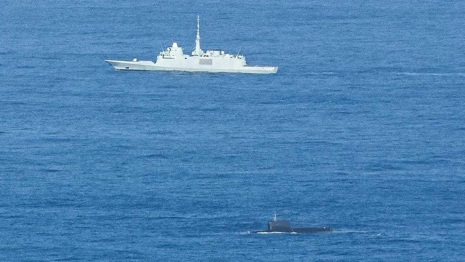 Фрегат ВМС Франции сопровождает&nbsp;Б-261 «Новороссийск»
