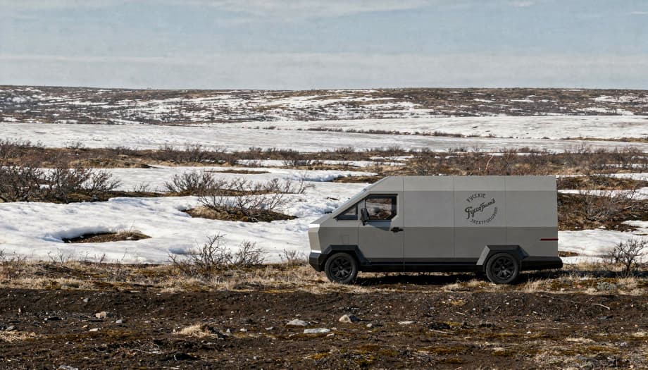 Russo-Balt F200 electric van