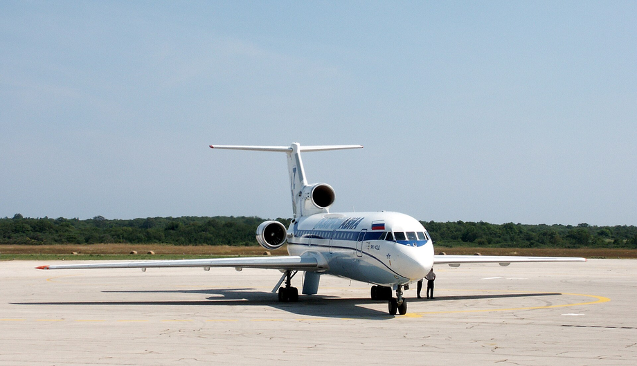 Yak-42