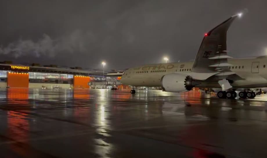 Un avión de Etihad Airways desde Abu Dabi aterrizó en Sheremetyevo