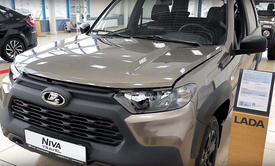  Lada Niva Travel