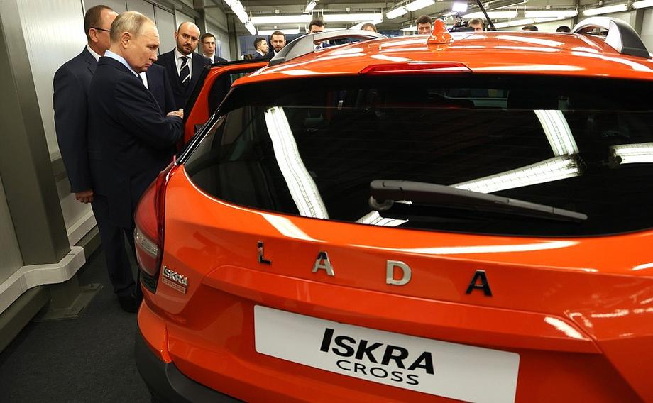 Lada Iskra SW Cross