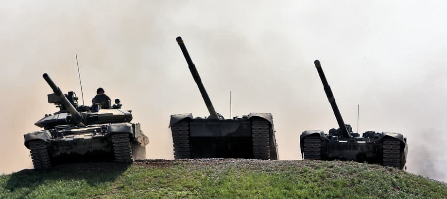 Т-90С, Т-80У и Т-90А