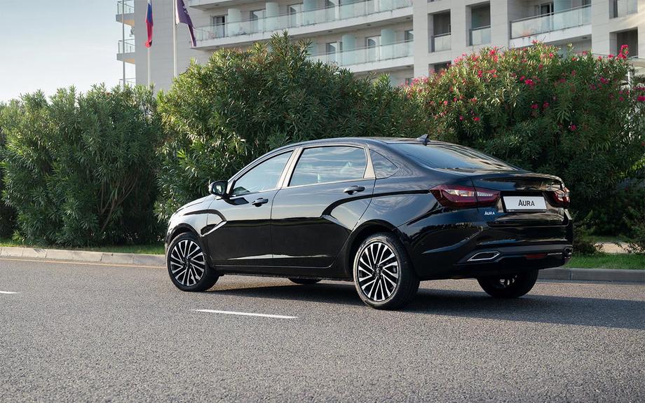 LADA Aura<br>