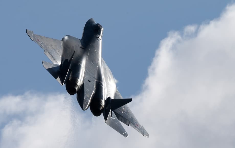 Истребитель Су-57