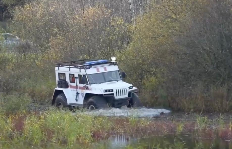 Snow and swamp buggy "Pyatnashka"