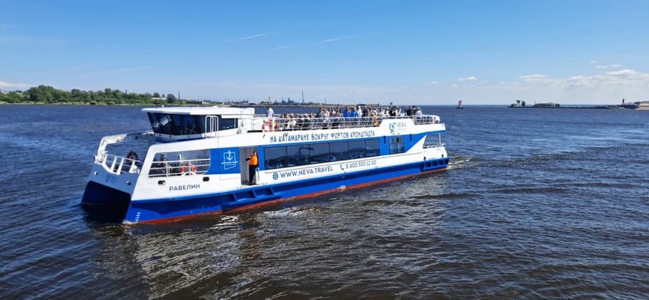 Sommers-type passenger catamaran of project 04710