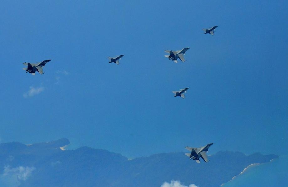 Su-30MKI and&nbsp;Gripen-E/F 