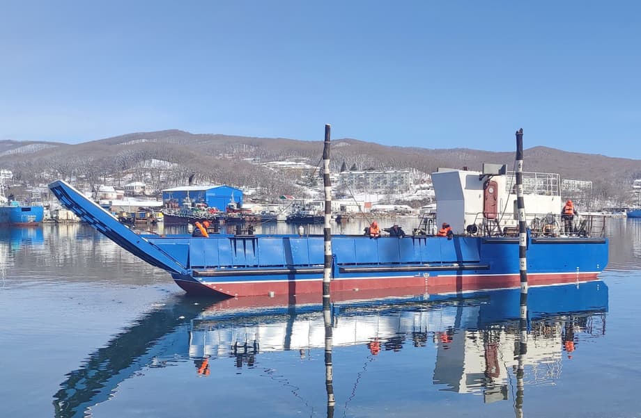Self-propelled cargo barge of project 20220A
