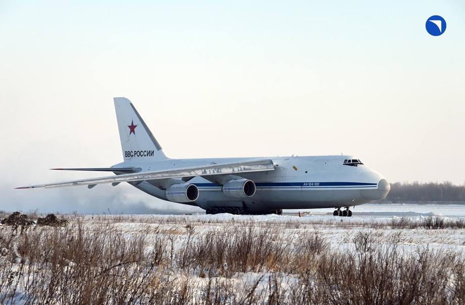 An-124-100