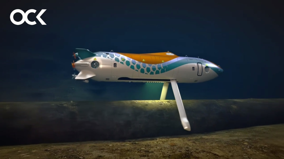 The underwater robot "Argus-I" is inspecting a pipeline