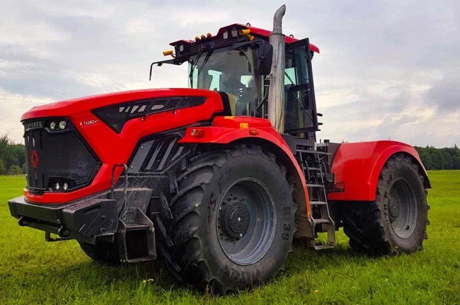 tractor "Kírovets"