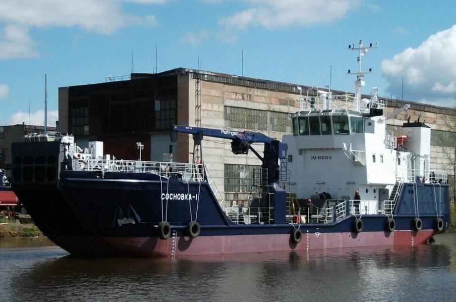 Marine roll-on self-propelled barge of project DCV47, Sosnovka type