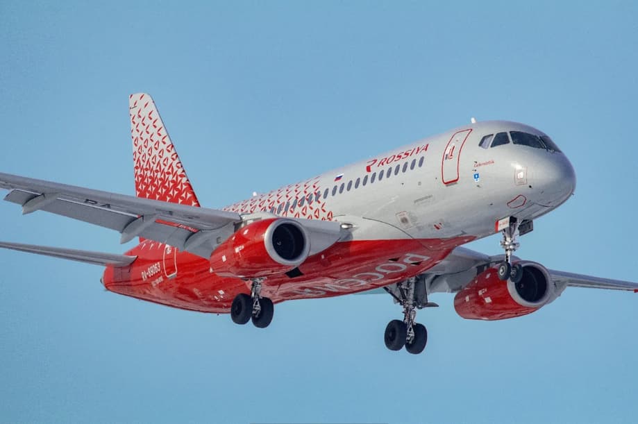 SSJ-100