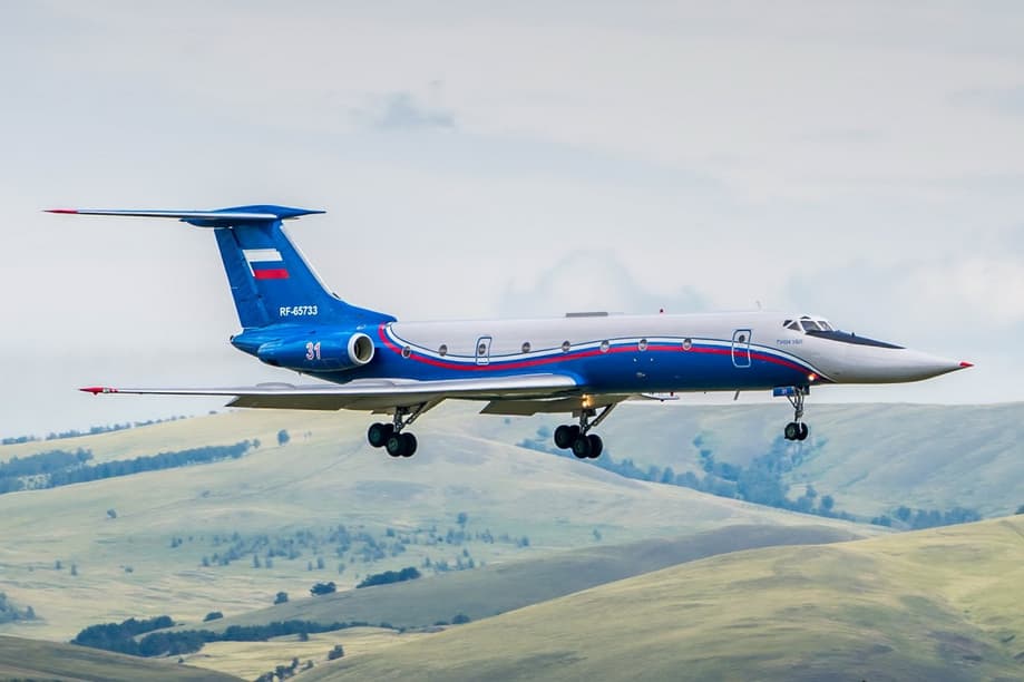 Tu-134UBL