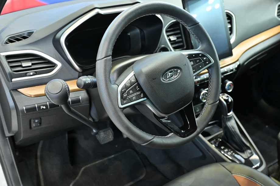 LADA Vesta with manual control<br>