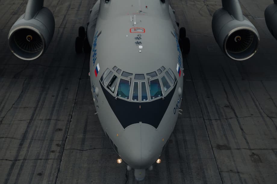 Avión Il-76MD-90A