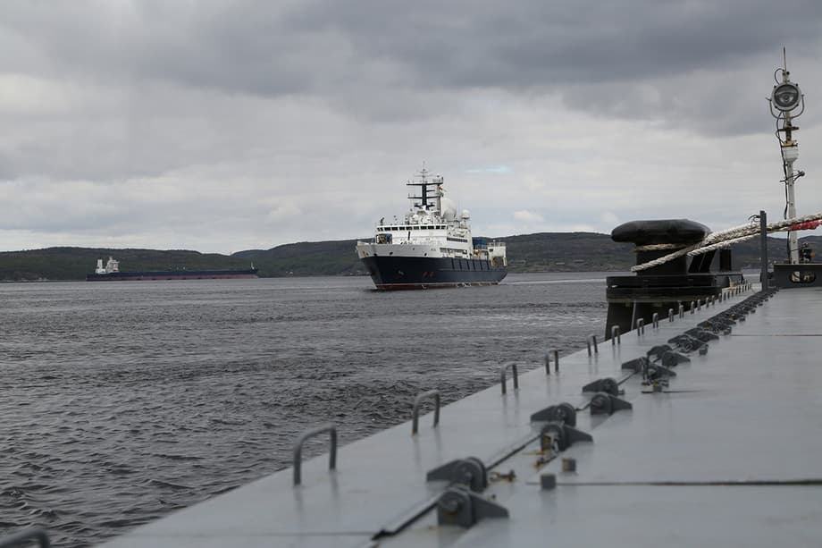 Oceanographic research vessel "Yantar" of Project 22010 "Kryuys"