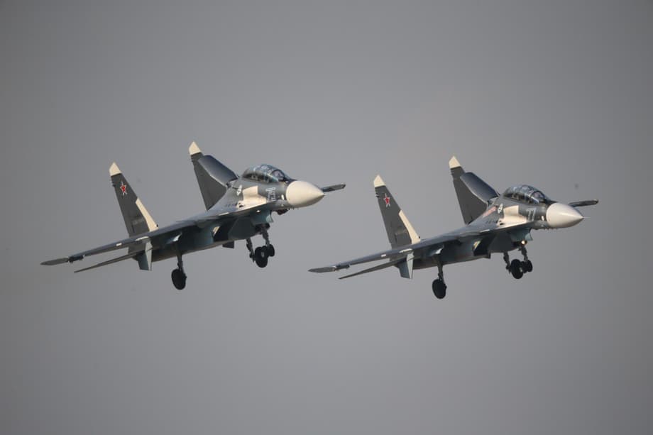 Su-30MKI (Variante del Su-30 para la Fuerza Aérea India)