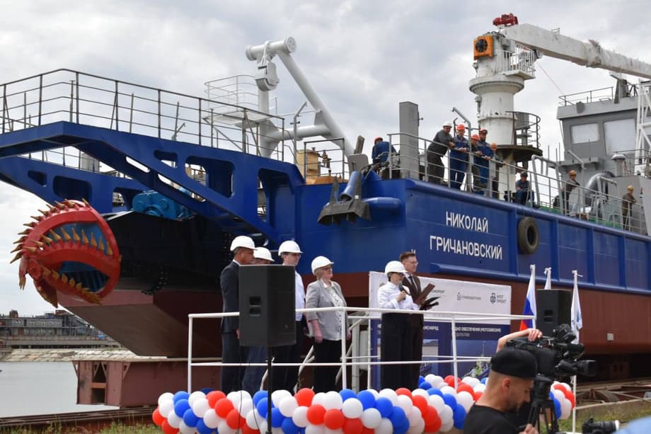 dredger "Nikolay Grichanovsky"