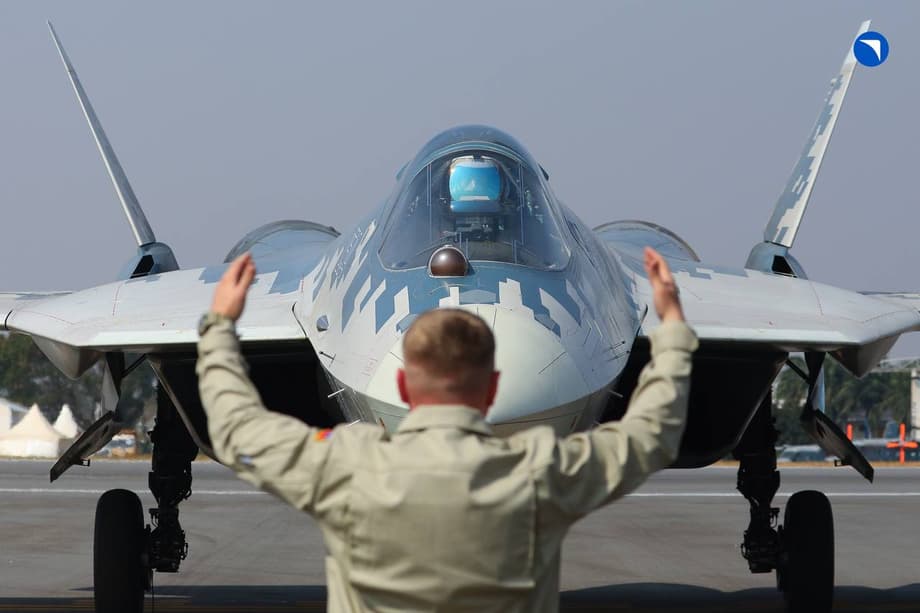 Истребитель Су-57