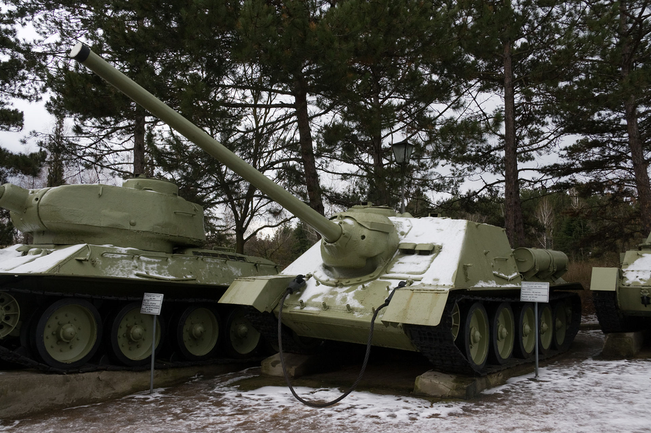 СУ-100