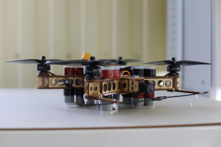 Plywood drone "Grach"
