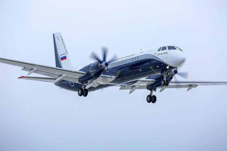 Ил-114-300