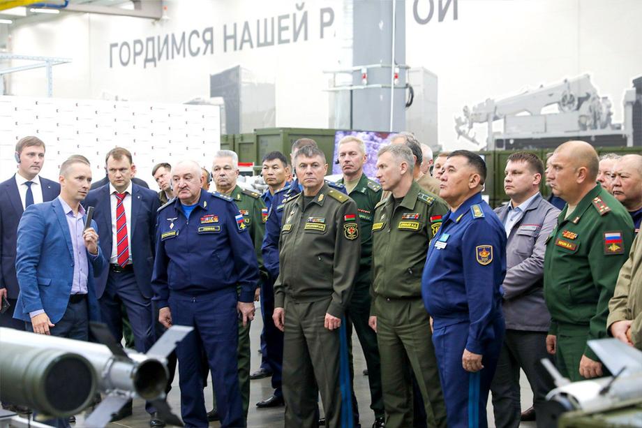 Презентация АО «Концерн «Калашников» для военных экспертов по вопросам ПВО из стран СНГ
