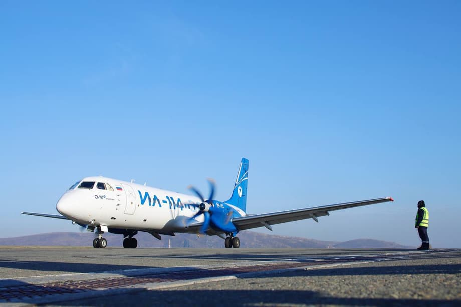 Il-114-300