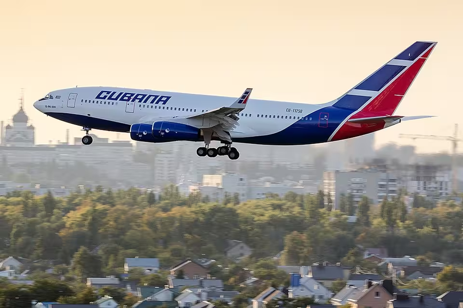 Il-96-300