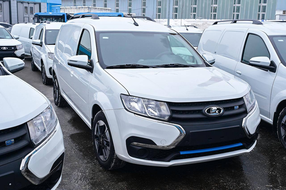  LADA e-Largus 
