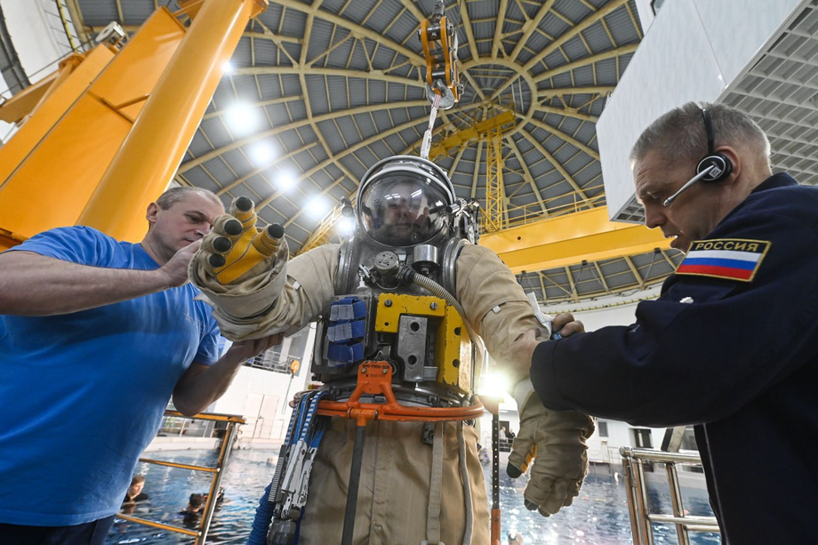 Testing the new safety tether configuration
