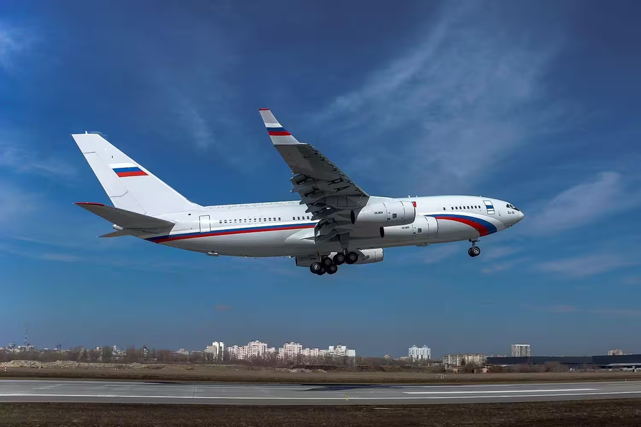 Ил-96-300